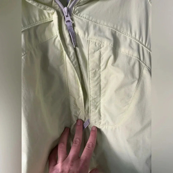 Columbia | packable | lightweight | softshell | mesh lined | hooded | large - Picture 13 of 13